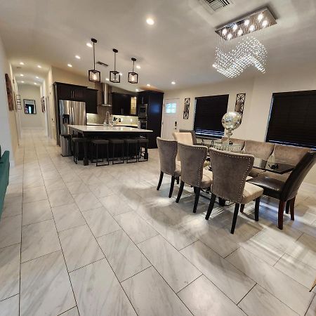 The Villa Orlando@College Park. Sleeps16 Exterior photo