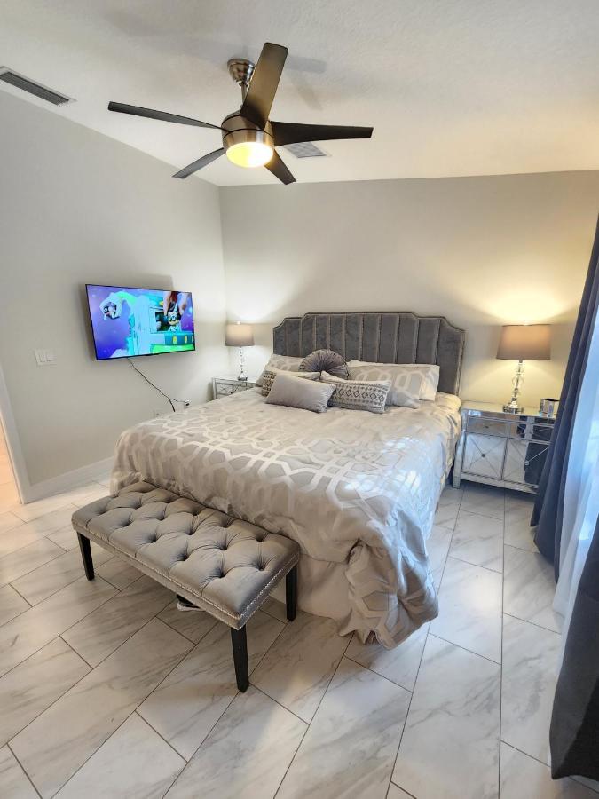 The Villa Orlando@College Park. Sleeps16 Exterior photo