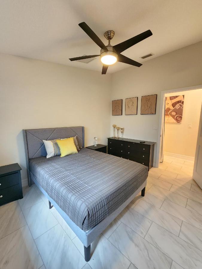 The Villa Orlando@College Park. Sleeps16 Exterior photo