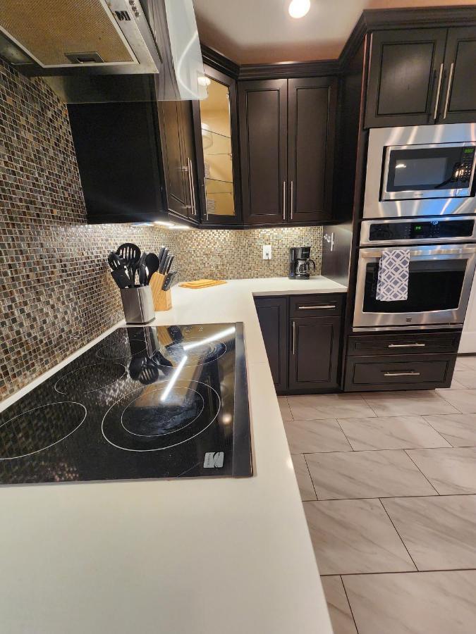 The Villa Orlando@College Park. Sleeps16 Exterior photo